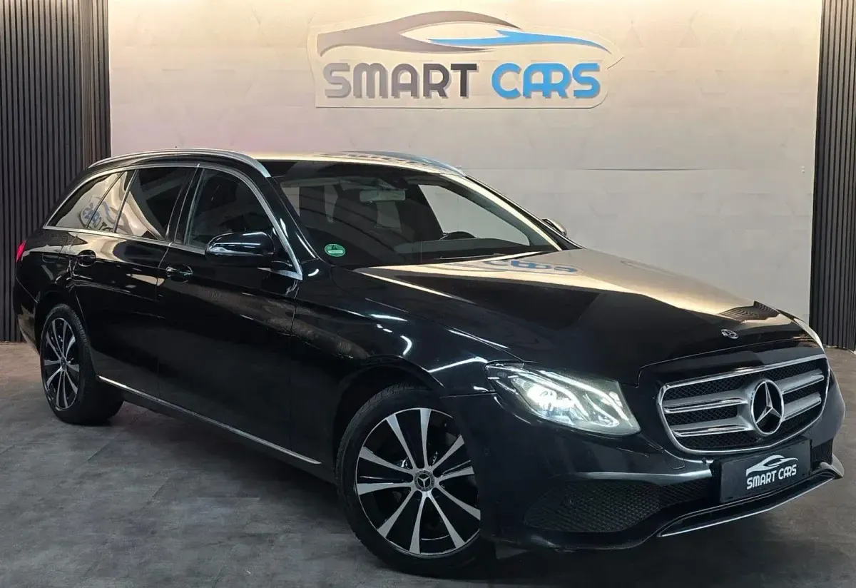 Gebraucht Mercedes E220 194 PS (142 kW) 2017 Schwarz Kombi