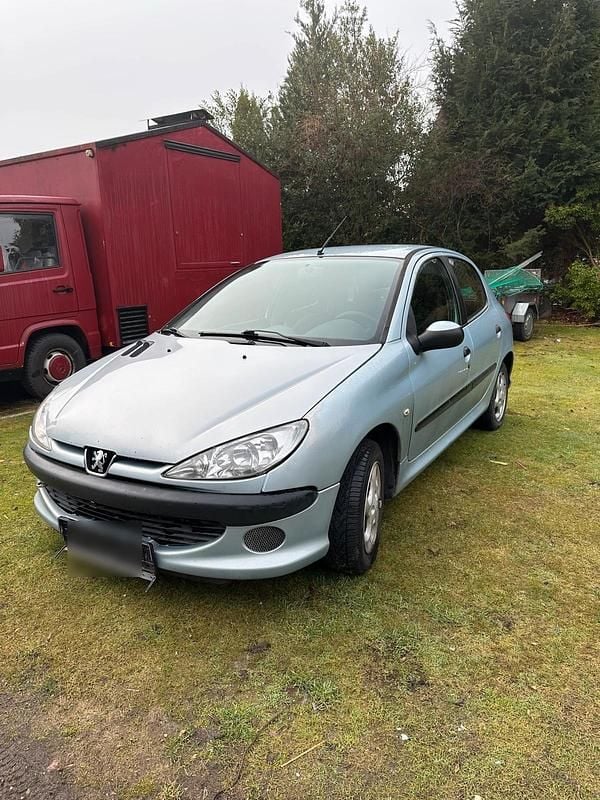 Gebraucht Peugeot 206 75 PS (55 kW) 2006 Silber Kleinwagen