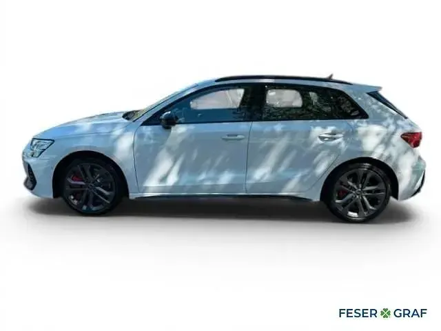 Gebraucht Audi S3 Ambiente 333 PS (244 kW) 2025 Gletscherweiß Limousine