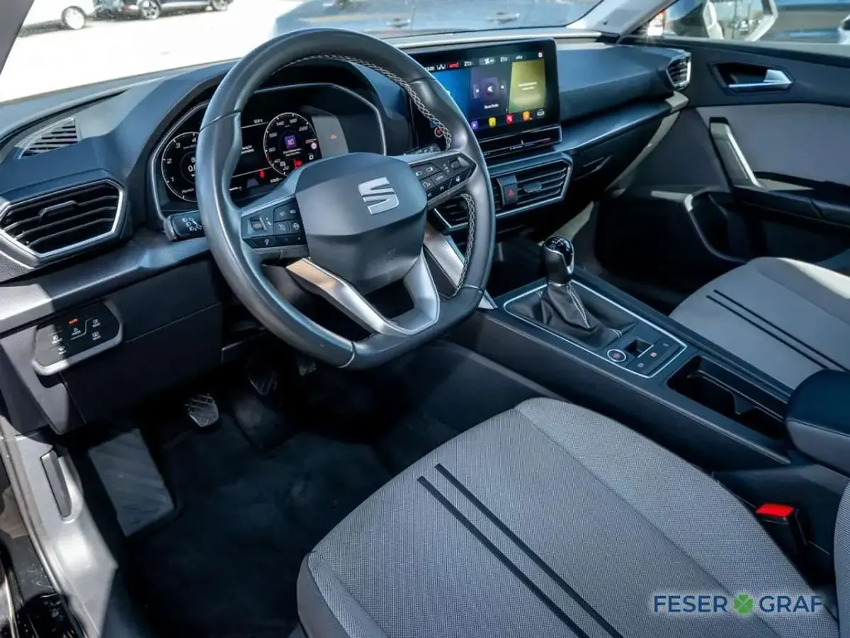 Gebraucht Seat Leon Beats 116 PS (85 kW) 2022 Midnight schwarz metallic Limousine