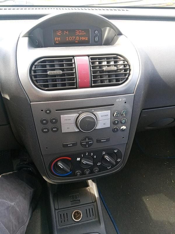 Gebraucht Opel Corsa 80 PS (58 kW) 2004 Blau Kleinwagen