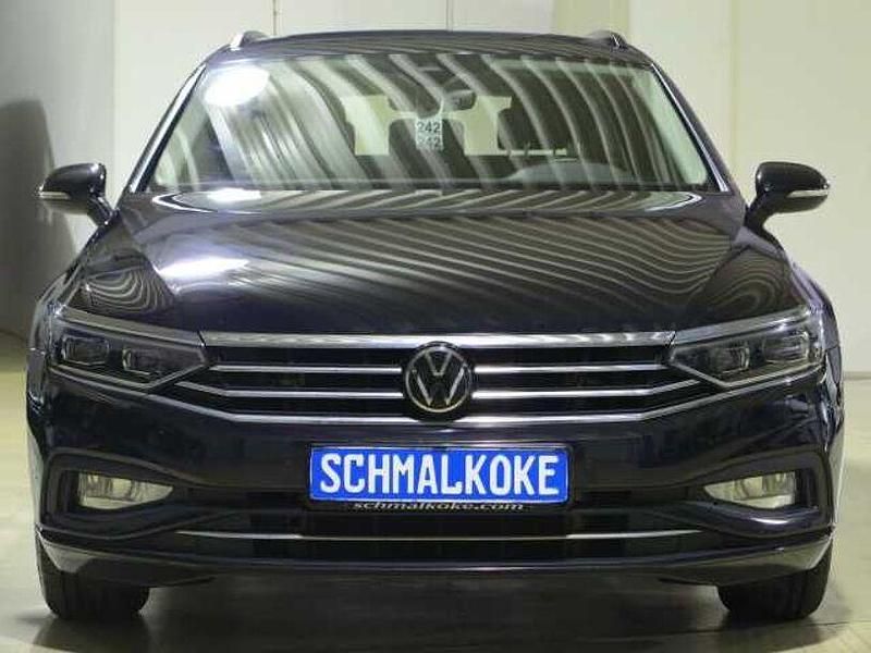 Deep black pearlescent (metallic) Gebraucht 2023 VW Passat Business Kombi | 26.950 € (Guter Preis) - Bild 1/4