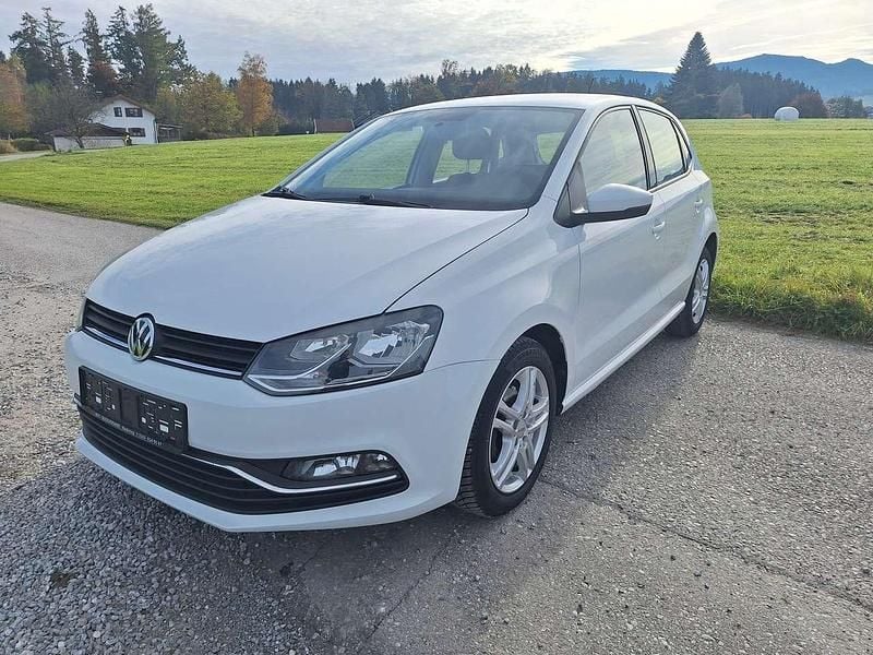 Pure white Gebraucht 2017 VW Polo Comfortline Kleinwagen | 9.990 € (Fairer Preis) - Bild 1/4