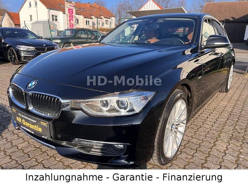 Black sapphire metallic Gebraucht 2012 BMW 328 Luxury Line Limousine | 15.950 € (Fairer Preis) - Bild 1/4