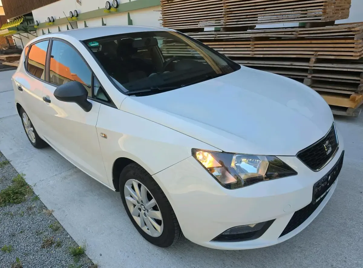 Gebraucht Seat Ibiza 90 PS (66 kW) 2016 Weiß Limousine