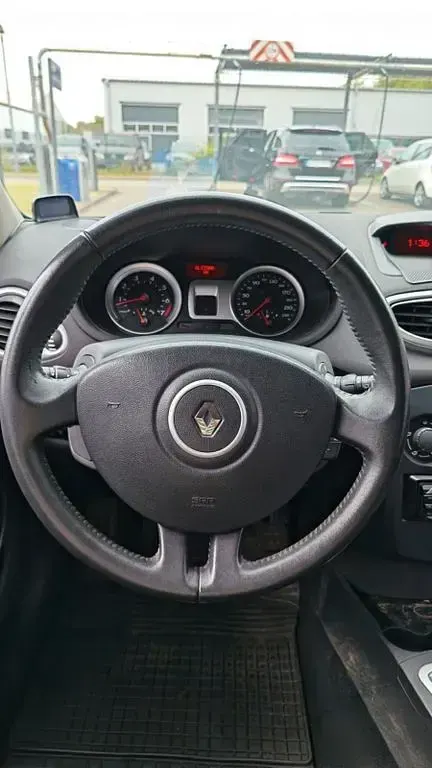 Gebraucht Renault Clio II Dynamique 88 PS (64 kW) 2007 Braun Limousine