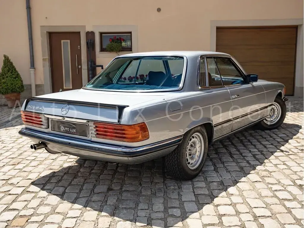 Gebraucht Mercedes 500 241 PS (177 kW) 1982 Silber