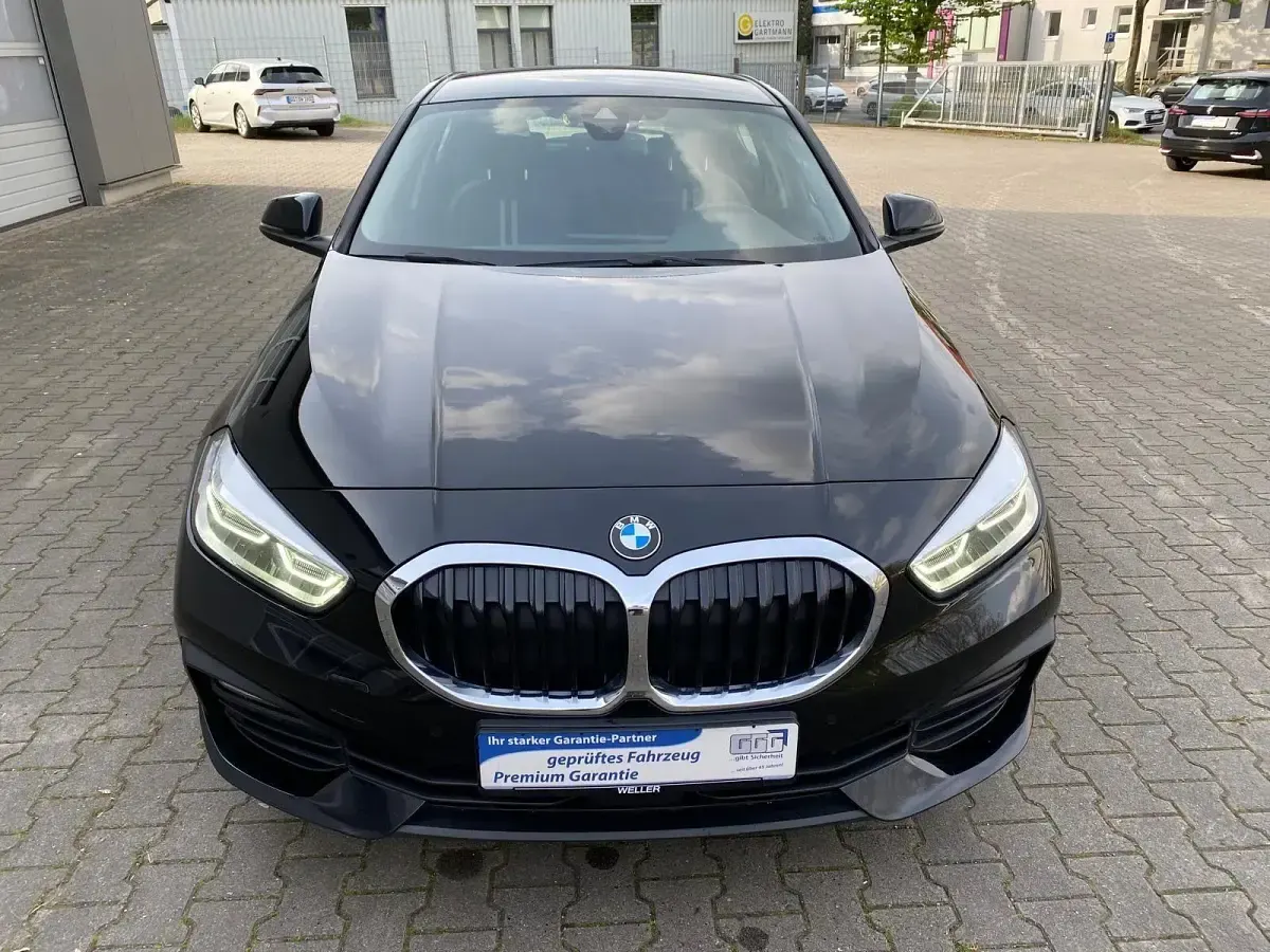 Gebraucht BMW 118 Advantage 150 PS (110 kW) 2023 Schwarz Kleinwagen