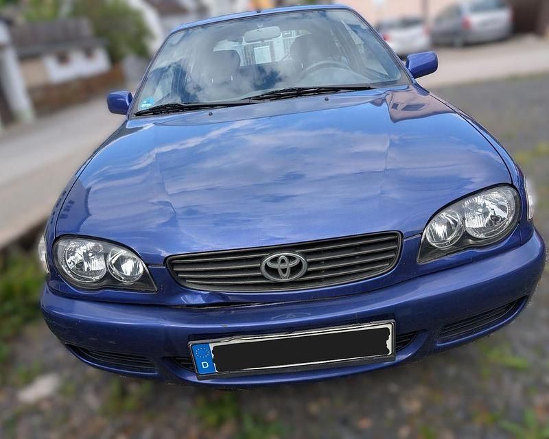 Gebraucht Toyota Corolla 97 PS (71 kW) 2001 Blau Limousine