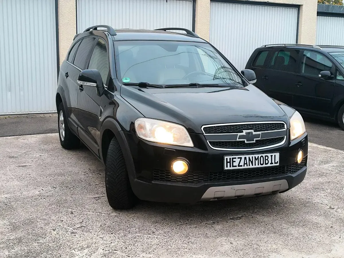 Używany Chevrolet Captiva 150 KM (110 kW) 2008 Czarny SUV