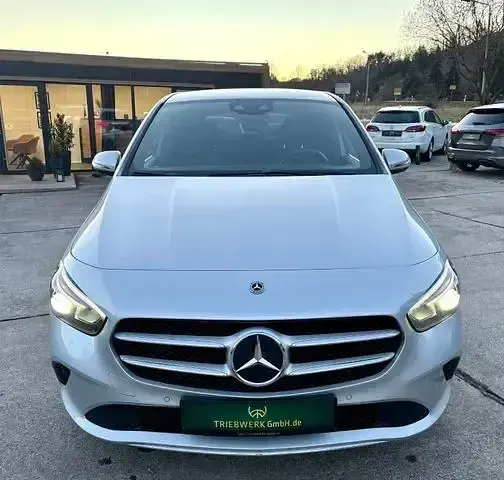 Gebraucht Mercedes B220 190 PS (139 kW) 2020 Silber Kleinwagen