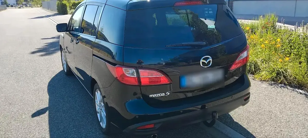 Gebraucht Mazda 5 115 PS (84 kW) 2013 Schwarz Van / Kleinbus
