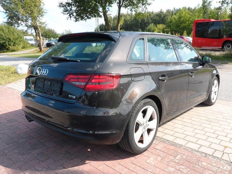 Gebraucht Audi A3 Sportback Ambition 122 PS (89 kW) 2014 Braun Kleinwagen