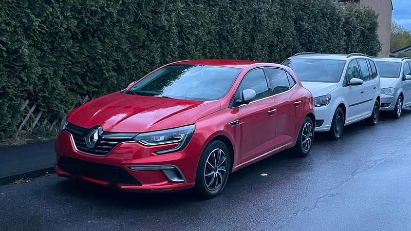 Rot Gebraucht 2016 Renault Mégane GT Line GT-Line Limousine | 10.500 € (Fairer Preis) - Bild 1/4