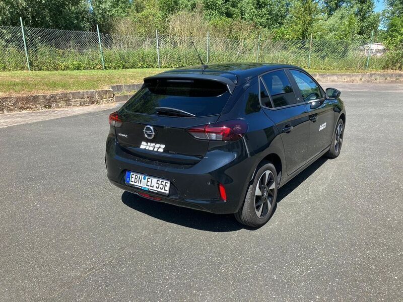Gebraucht Opel Corsa-e Edition 100 kW (136 PS) 2023 Schwarz Kleinwagen