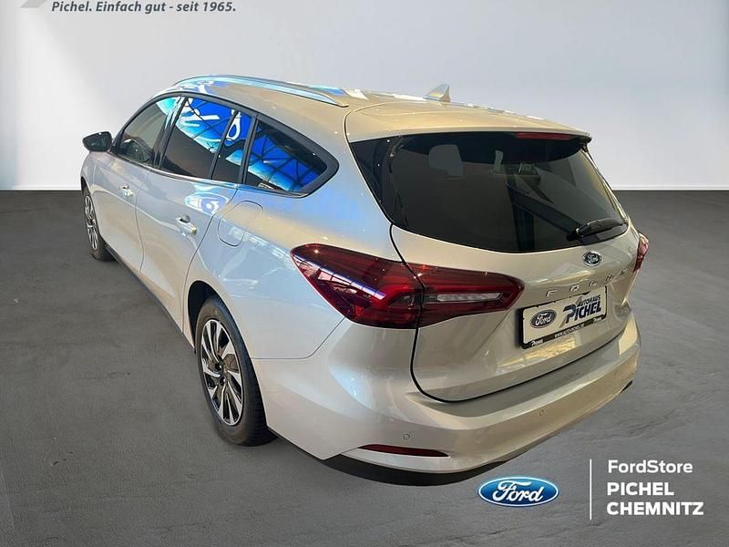 Neu Ford Focus Titanium X 154 PS (113 kW) 2025 Silber(metallic) Kombi