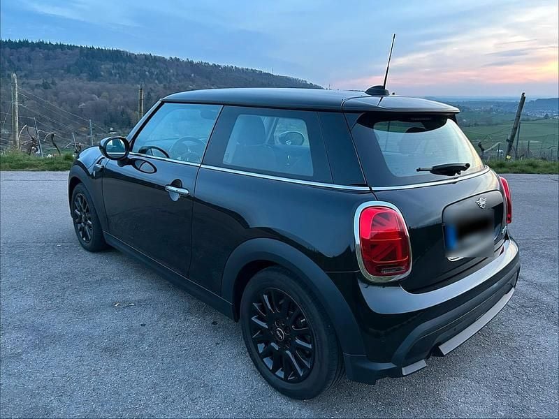 Second-hand Mini ONE 102 CP (75 kW) 2022 Negru Hatchback
