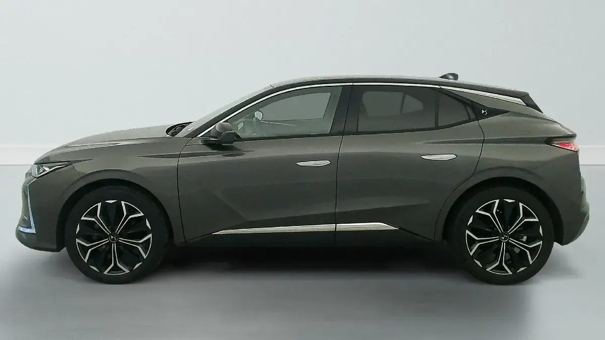 Gebraucht DS Automobiles DS4 Rivoli 131 PS (96 kW) 2024 Gris platinium  toit noir SUV