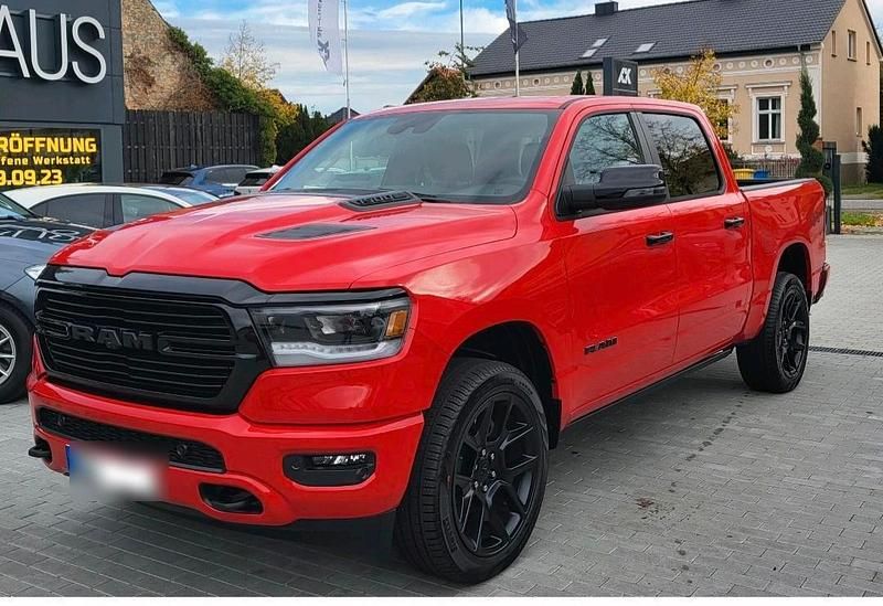 Rot Gebraucht 2023 Dodge Ram Abholung | 70.900 € - Bild 1/4