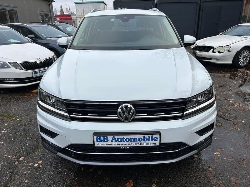 Weiß Gebraucht 2021 VW Tiguan Highline SUV | 26.990 € (Superpreis) - Bild 1/4