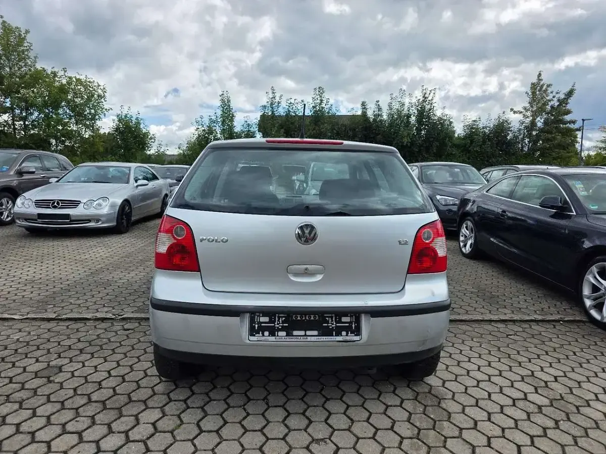 Gebraucht VW Polo Comfortline 64 PS (47 kW) 2003 Grau Limousine