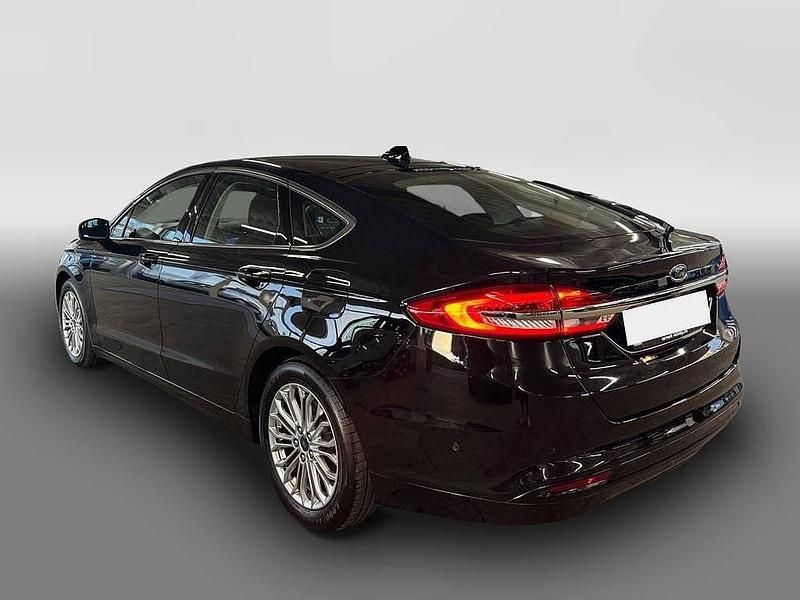 Gebraucht Ford Mondeo Titanium 150 PS (110 kW) 2022 Schwarz Limousine