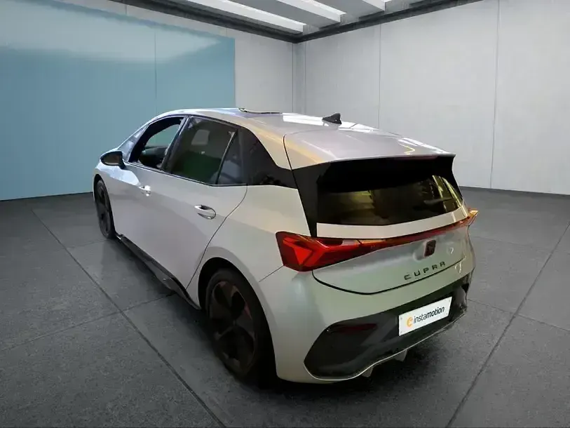 Second-hand Cupra Born 150 kW (204 CP) 2024 Argintiu Hatchback