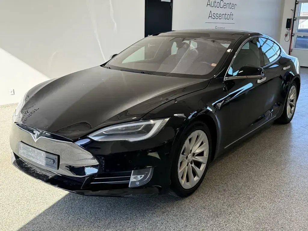 Second-hand Tesla Model S 244 kW (333 CP) 2019 Negru Hatchback