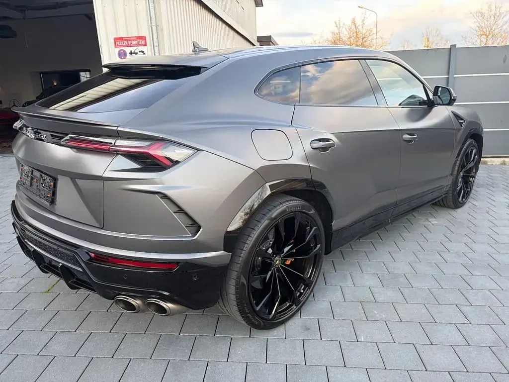 Usata Lamborghini Urus 650 CV (478 kW) 2020 Grigio SUV