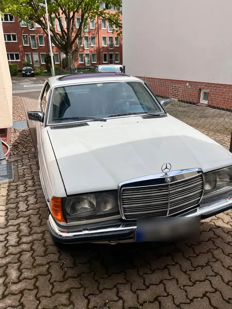 Gebraucht Mercedes 230 136 PS (100 kW) 1981 Weiß Coupé