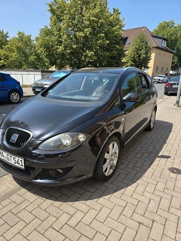 Silber Gebraucht 2008 Seat Altea XL Van / Kleinbus | 2.800 € (Superpreis) - Bild 1/4