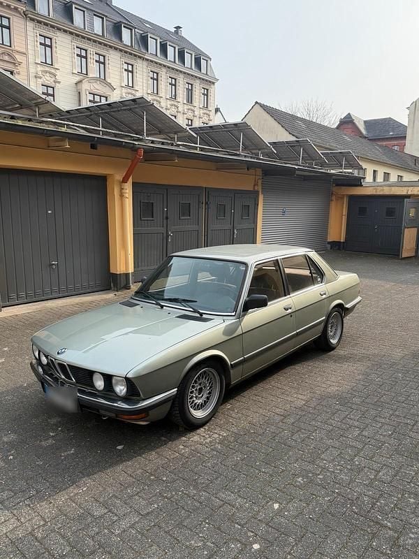 Usata BMW 528 184 CV (135 kW) 1983 Verde Berlina