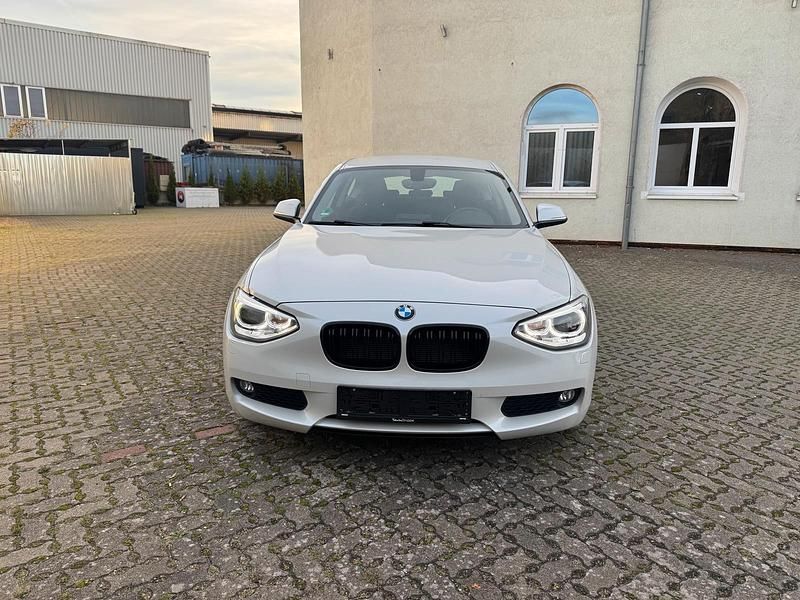 Weiß Gebraucht 2014 BMW 118 Kleinwagen | 5.500 € (Guter Preis) - Bild 1/4