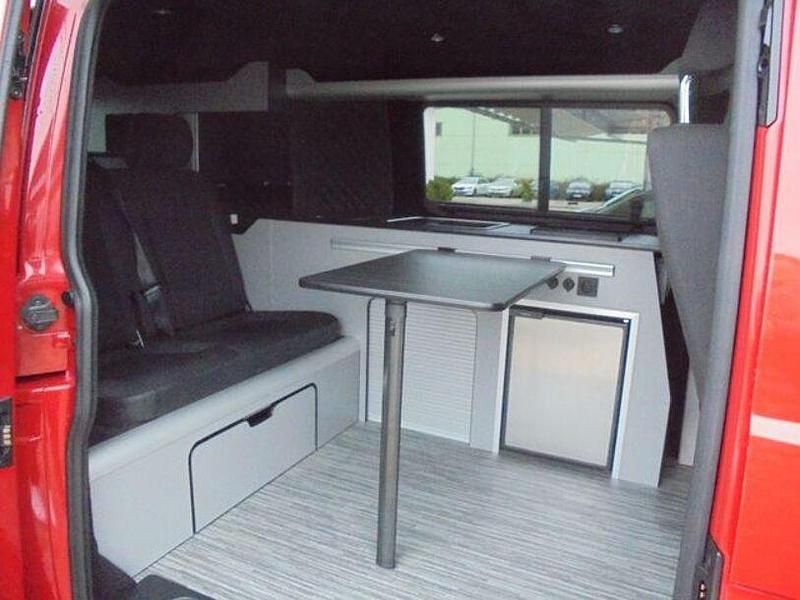 Gebraucht VW T6 2017 Rot Van