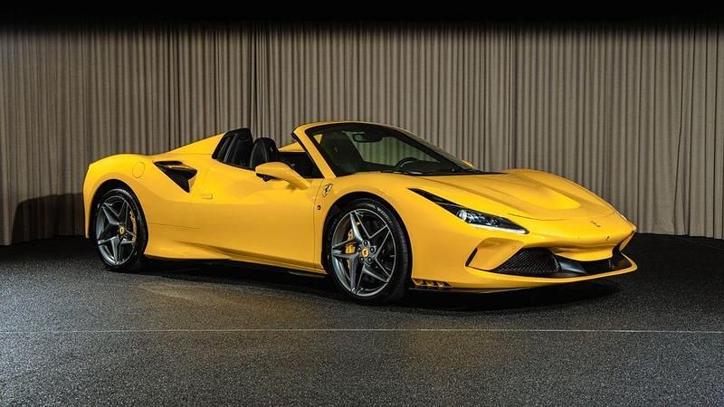 Gebraucht Ferrari F8 721 PS (530 kW) 2021 Gelb Cabrio
