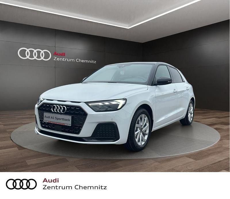 Weiß Neu 2025 Audi A1 Sportback Advanced Plus Kleinwagen | 32.495 € (Teuer) - Bild 1/4