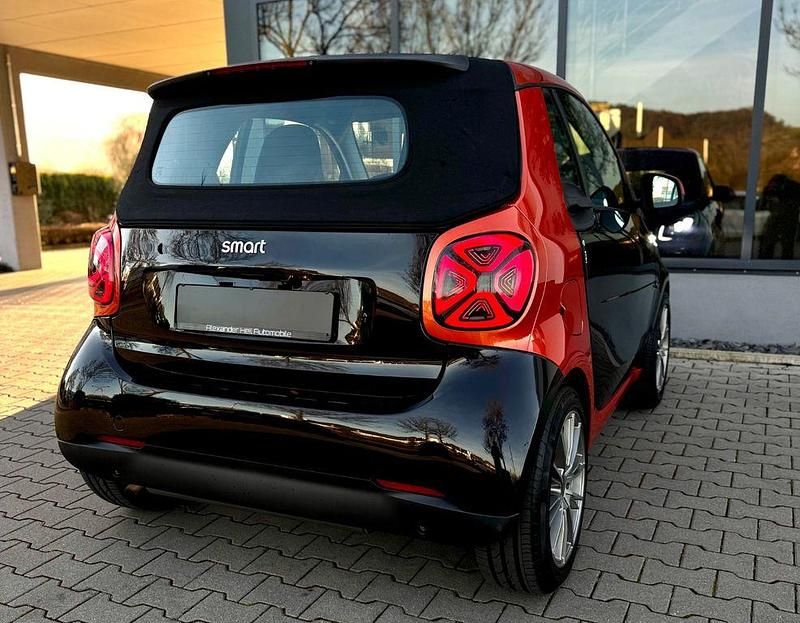 Gebraucht Smart ForTwo Cabrio 71 PS (52 kW) 2016 Schwarz Cabrio