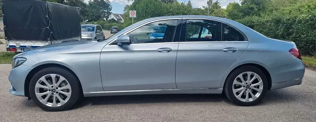 Gebraucht Mercedes E350 Avantgarde 258 PS (189 kW) 2017 Silber Limousine