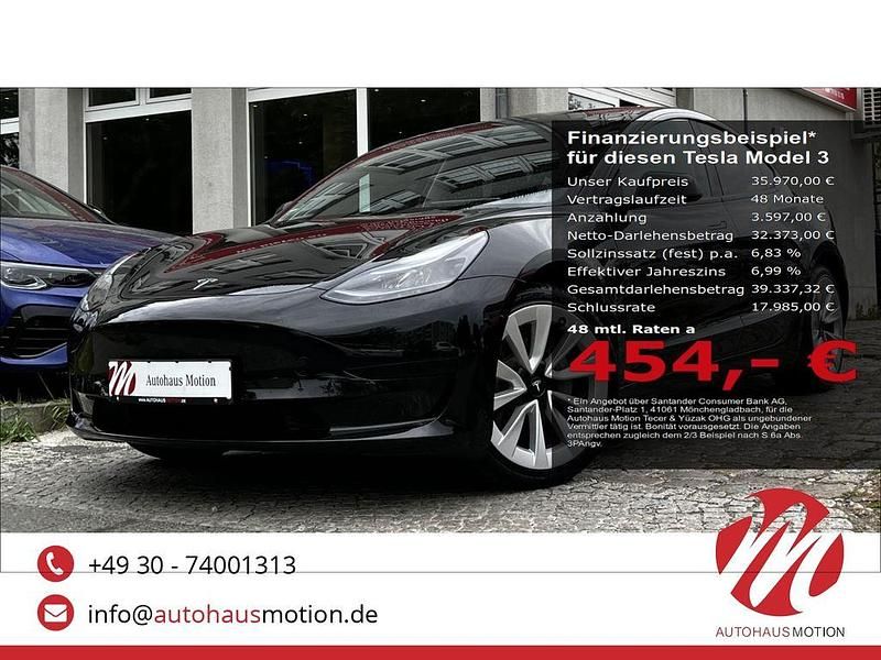 Schwarz Gebraucht 2022 Tesla Model 3 Standard Range Limousine | 35.970 € (Teuer) - Bild 1/4