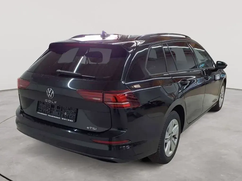 Gebraucht VW Golf VIII Life 116 PS (85 kW) 2025 Schwarz Kombi