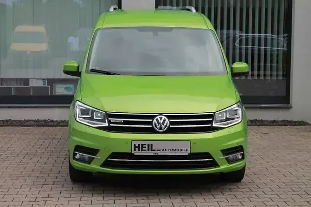 Gebraucht VW Caddy Maxi Highline 150 PS (110 kW) 2018 Grün Van / Kleinbus