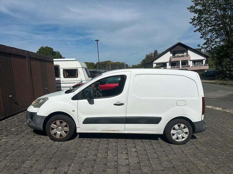 Gebraucht Citroën Berlingo 75 PS (55 kW) 2010 Weiß Van / Kleinbus