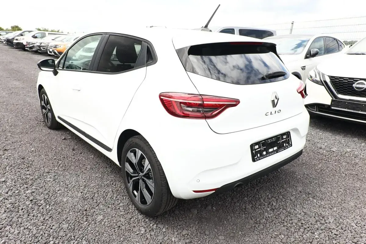 Gebraucht Renault Clio Evolution 91 PS (66 kW) 2023 Gletscherweiß Kleinwagen