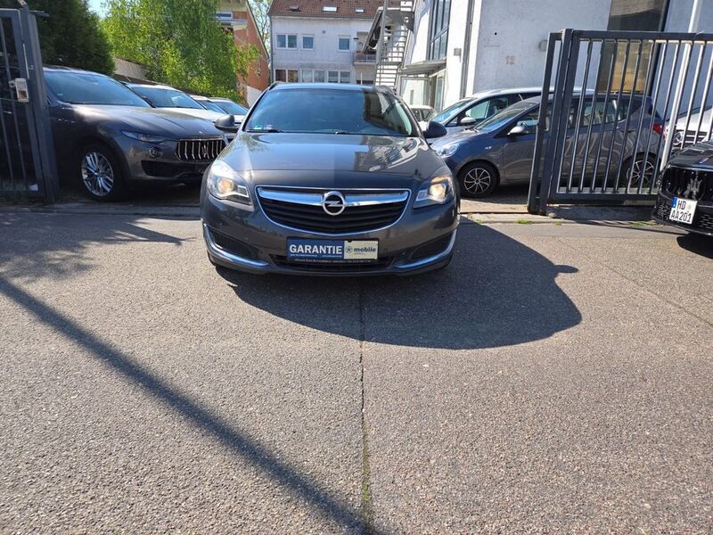 Gebraucht Opel Insignia Selection 136 PS (100 kW) 2016 Plat.anthr./rogrey/0j:silbergr Kombi