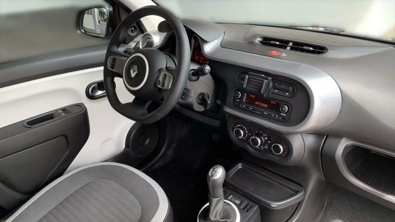 Gebraucht Renault Twingo LIMITED 71 PS (52 kW) 2018 Violett / ultraviolett / metallic Kleinwagen