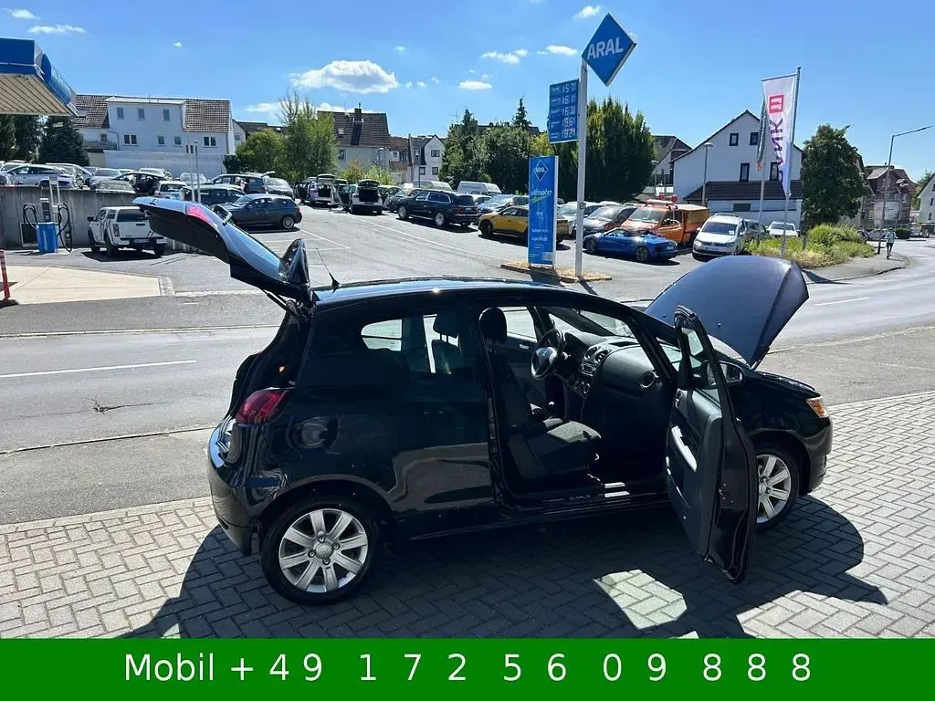 Gebraucht Mitsubishi Colt 95 PS (69 kW) 2013 Schwarz Limousine