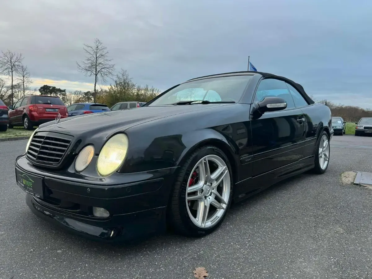 Gebraucht Mercedes CLK320 Avantgarde 218 PS (160 kW) 2001 Schwarz Cabrio