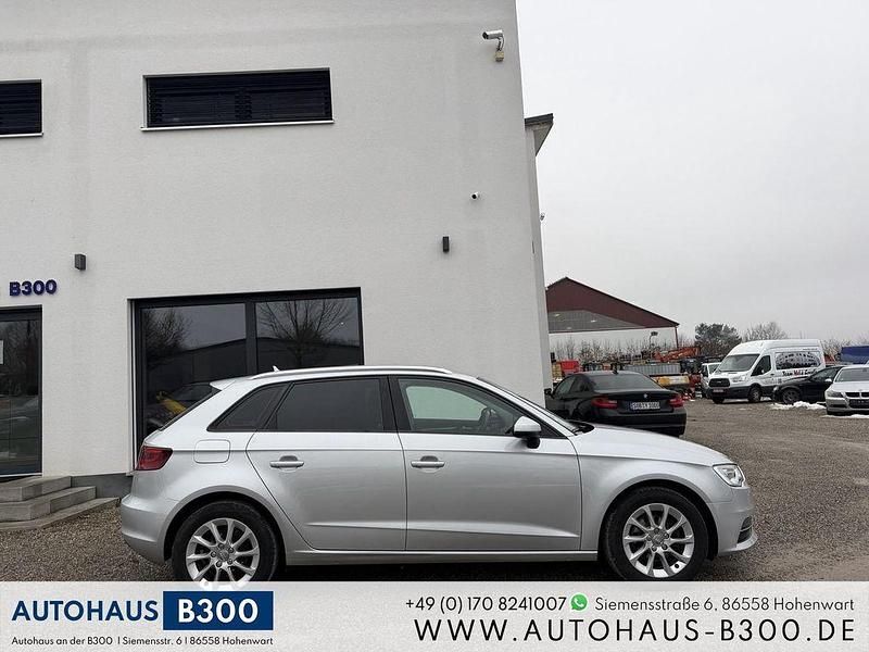 Gebraucht Audi A3 Attraction 105 PS (77 kW) 2014 Silber Limousine