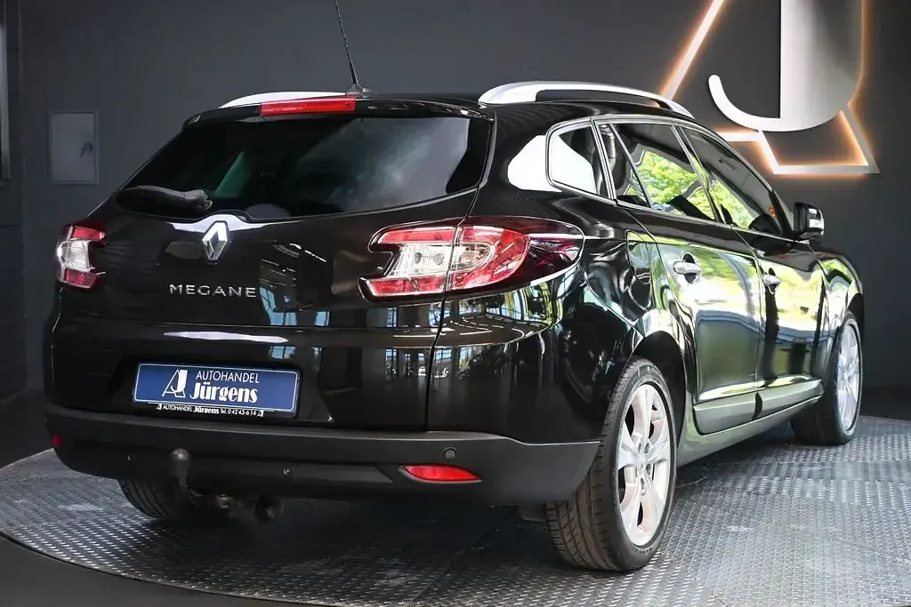 Brugt Renault Mégane III Dynamique 140 HK (102 kW) 2010 Sedan