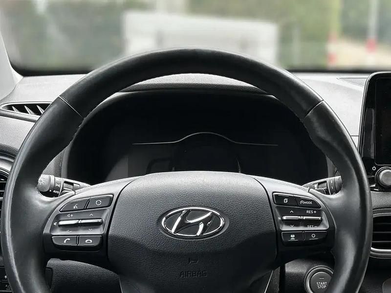 Gebraucht Hyundai Kona Style 150 kW (204 PS) 2021 Schwarz SUV